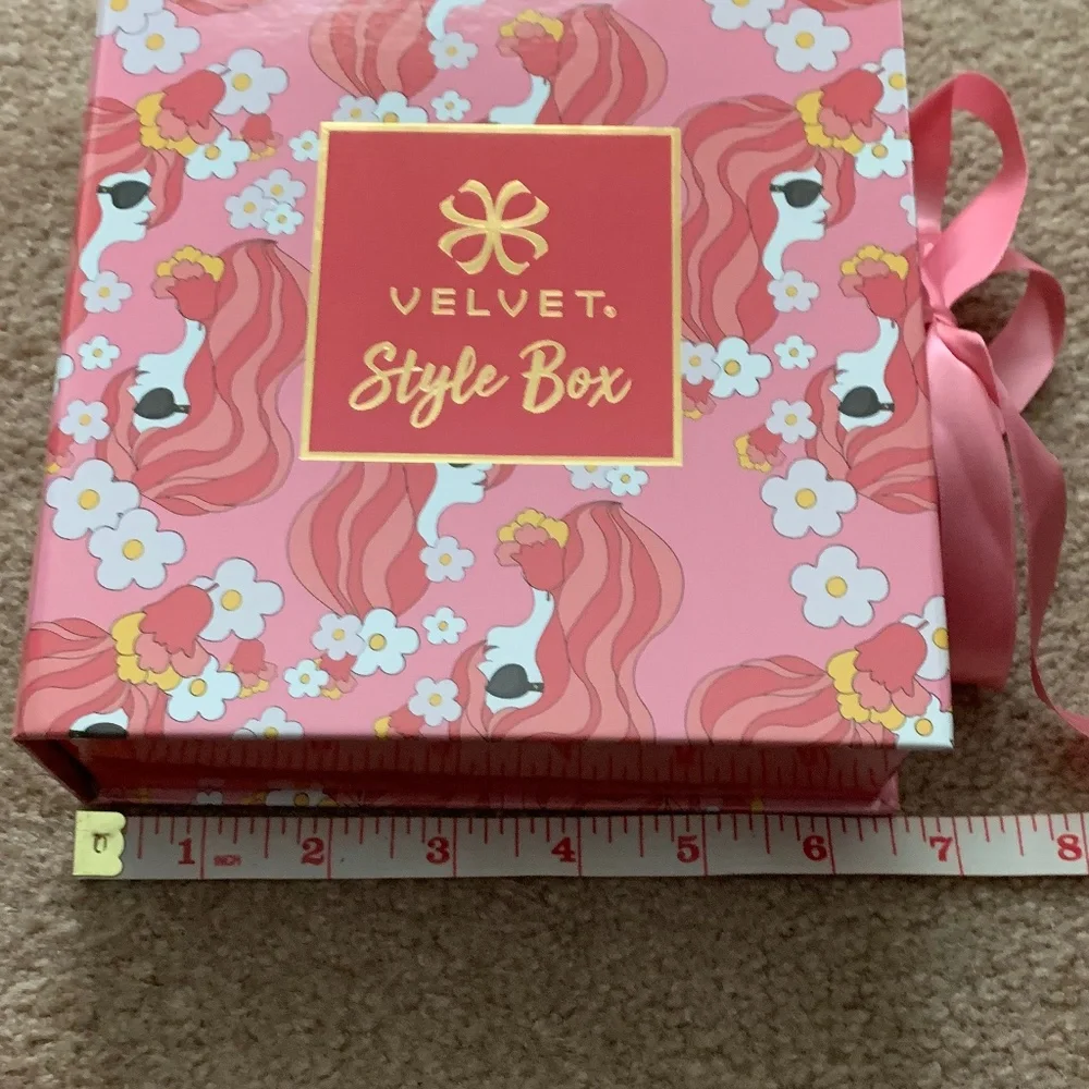 NEW! VELVET Sunglass Storage Box with Tie Bow